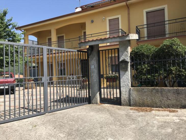 Affittasi Appartamento in Villa di Campagna