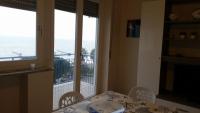 Bivani vista mare