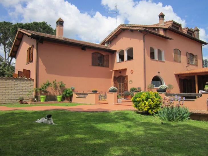 Villa a due passi dal centro di Roma