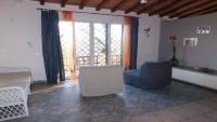 SHORT LETS DI PROIETTI una vera domus anghelos