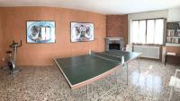 Villa Lina fronte lago spiaggia privata e piscina