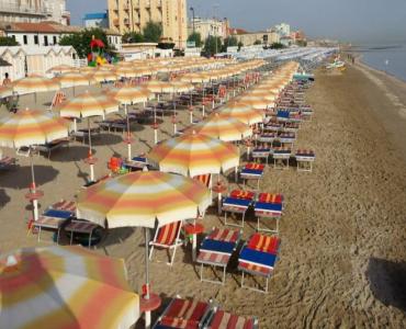Casa VacanzeVilletta al mare con scoperto esclusivo