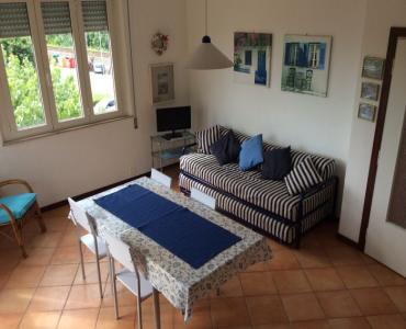 AppartamentoAppartamento Torrette giugno e/o luglio