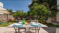 Casa con giardino e Jacuzzi al centro di Taviano