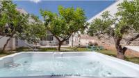 Casa con giardino e Jacuzzi al centro di Taviano