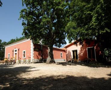 AffittacamereCamere in EX caserma forestale nel bosco