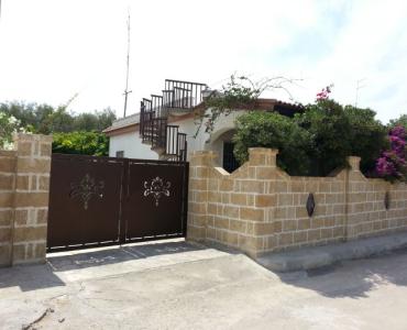 Casa VacanzeVilletta davanti la spiaggia