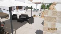 PIACEVOLE ABITAZIONE CON AMPIO GIARDINO E GARAGE