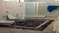 Offro stanze con bagno 