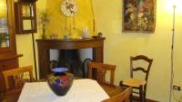 Casa indipendente con giardino segreto 