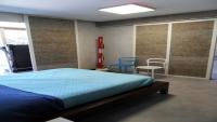 Appartamento moderno con giardino privati.