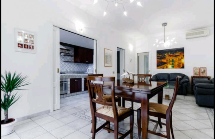 Casa vacanze in pieno centro a Carloforte