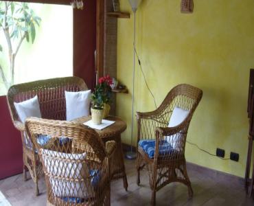 Casa VacanzeCasa indipendente con giardino segreto 