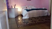 Casa con cortile fronte mare