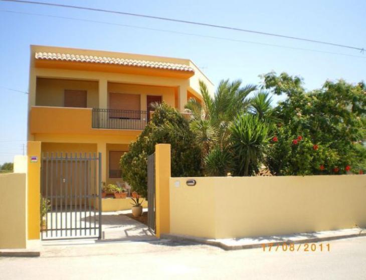 Sicilia Villetta Lido Tonnarella