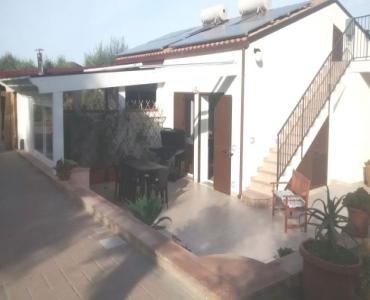 Casa VacanzeVillaindipendente -accesso privato  spiaggia