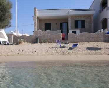 Villa VacanzeVilletta sulla spiaggia a Torre Pali