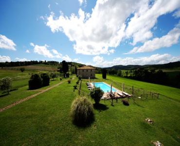 Villa VacanzeVilla panoramica di 400 mq con piscina