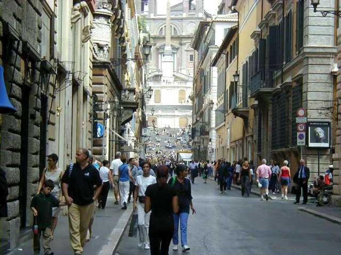Leggi: Fare shopping a Roma tra negozi e griff