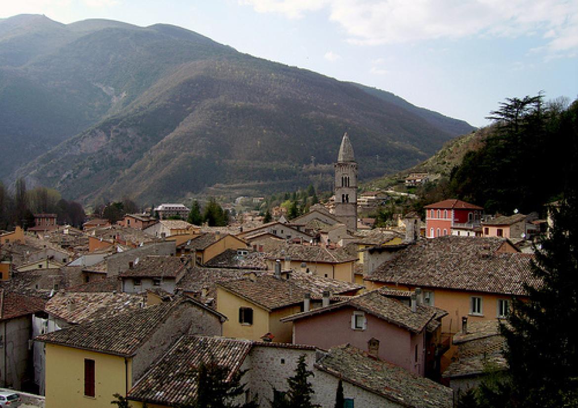 Leggi: Visso: perla dei Monti Sibillini