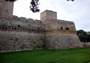 Leggi: Il Castello Svevo di Bari