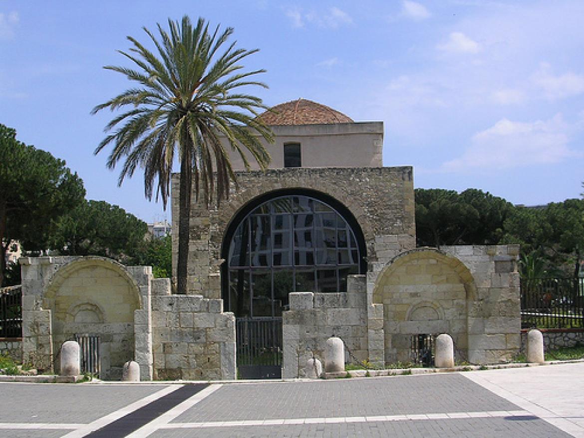 Leggi: Basilica di San Saturnino