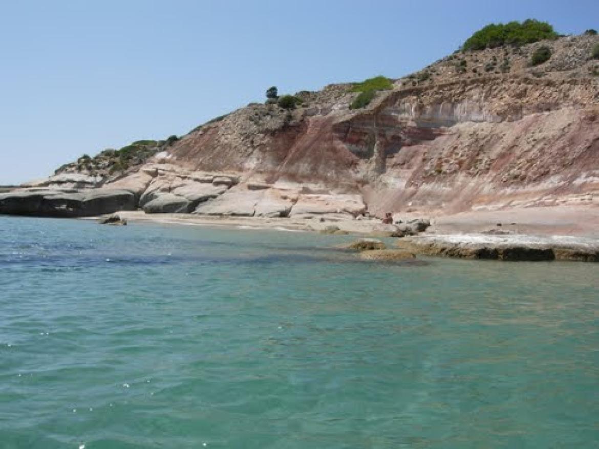 Leggi: L'Isola di San Pietro, paradiso naturale nell'arcipelago del Sulcis