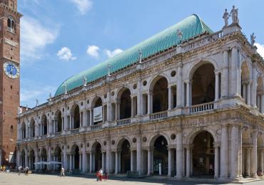 Leggi: La Basilica Palladiana il simbolo di Vicenza