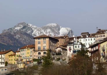 Leggi: Visitare la citt di Belluno: foto, piazze e palazzi