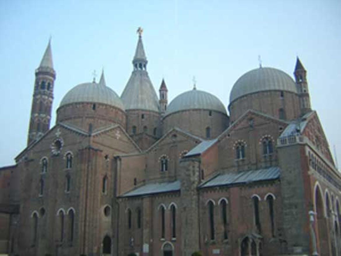Leggi: La Basilica di Sant' Antonio - Padova