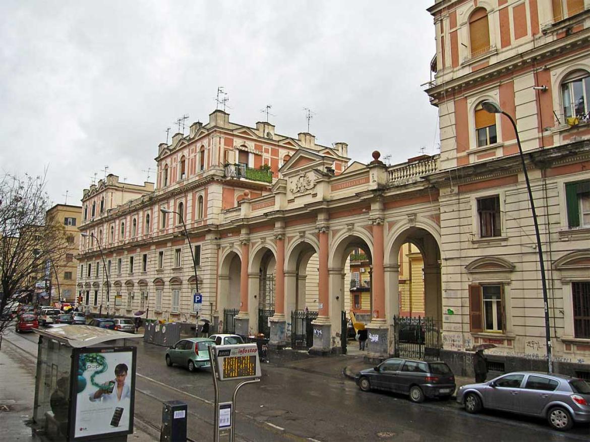 Italiano: Napoli, quartiere di Fuorigrotta, veduta dalla collina