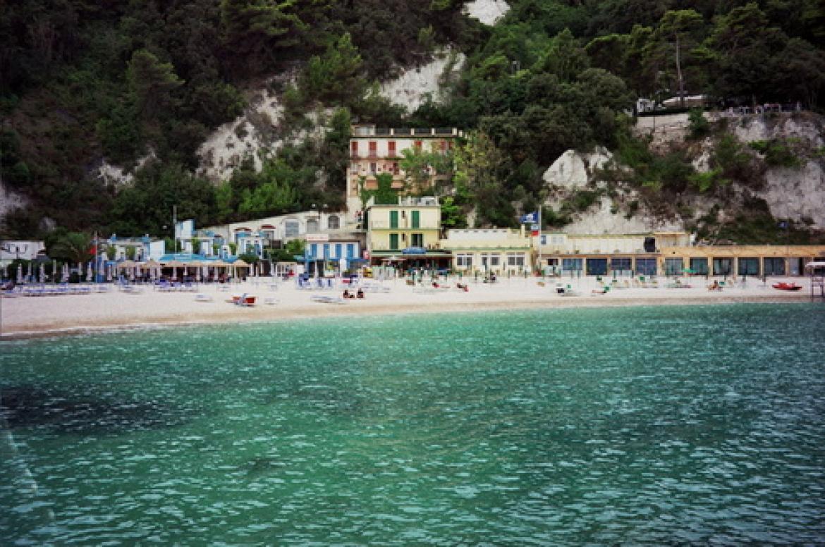Sirolo, splendida cittadina della Riviera del Conero