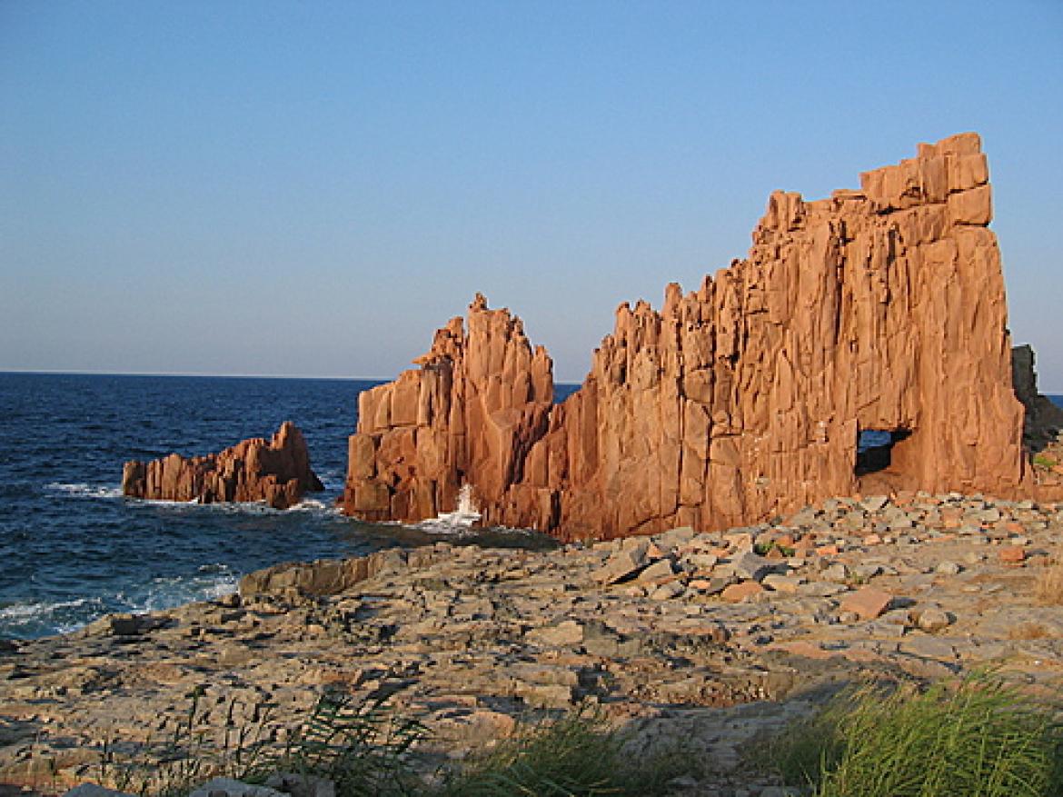 Arbatax e le sue rocce rosse