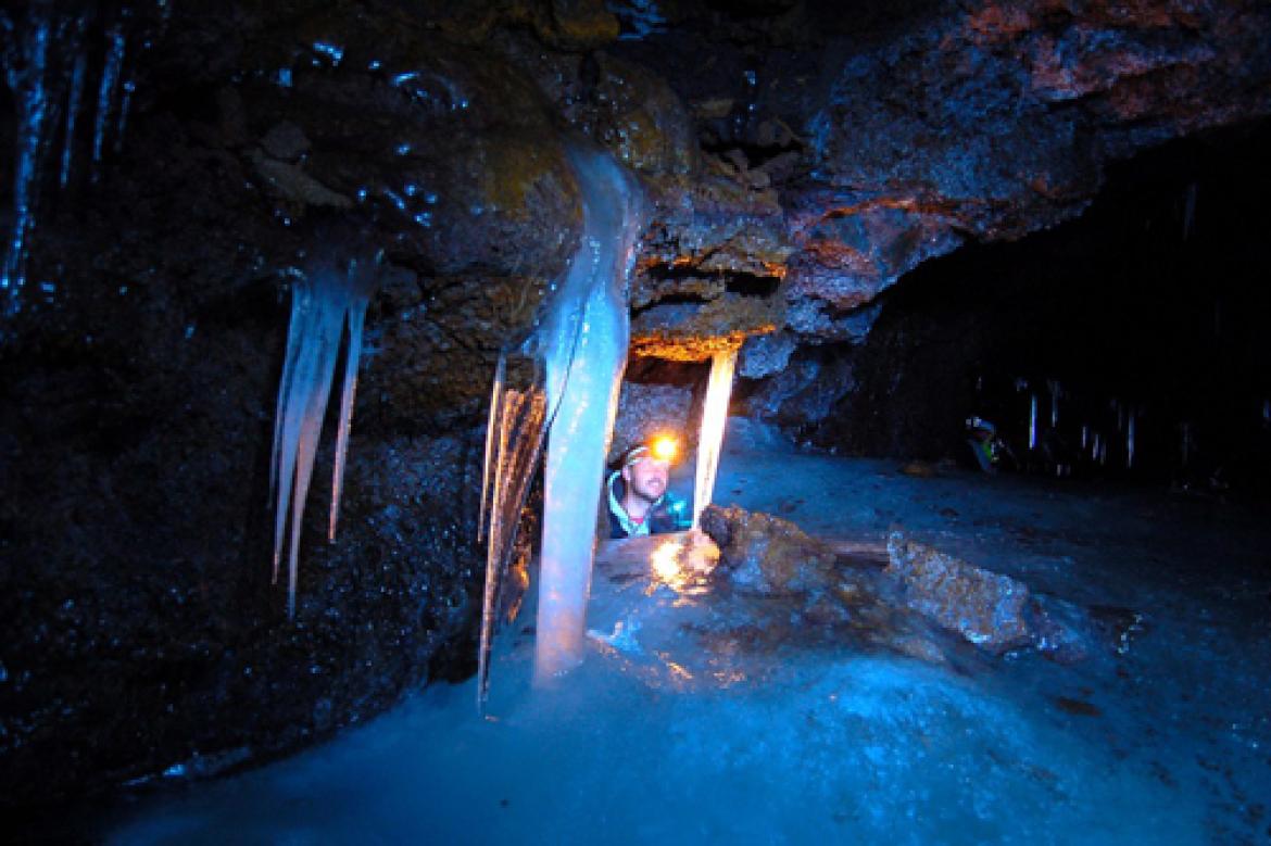 Tour delle Grotte Dell Etna