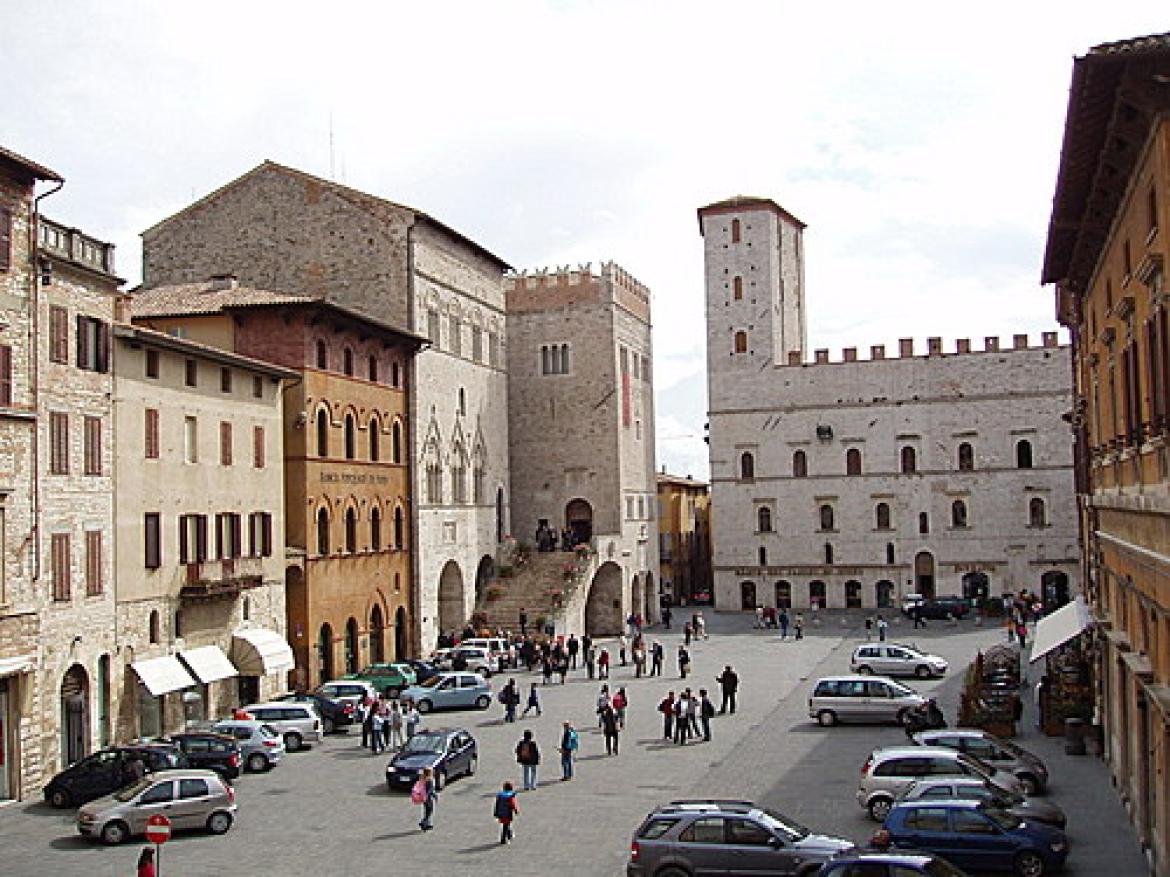 Todi: un gioiello che trasuda storia in ogni angolo del suo centro storico