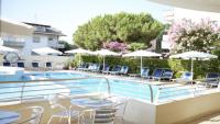 Estate a Villa Rosa - a 350 metri dal mare