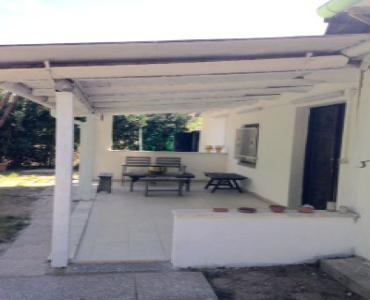 Casa VacanzeCasetta con giardino 500 mt dal mare