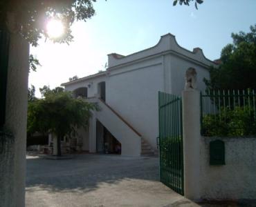 Casa VacanzeFitto Appartamento al mare a Mattinata