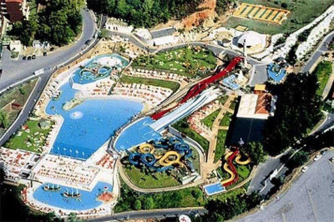 Parco Acquatico Le Caravelle